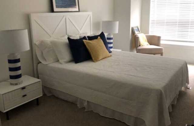 One Club Gulf Shores - 2 bdrm Parking View - sleeps 6.