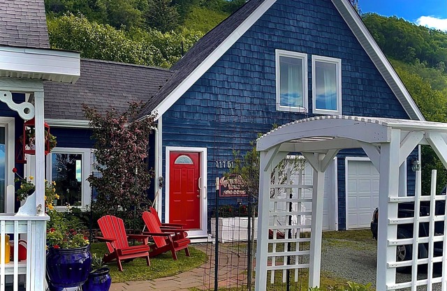 ONE OF ALASKA'S BEST TRAVEL DEALS!