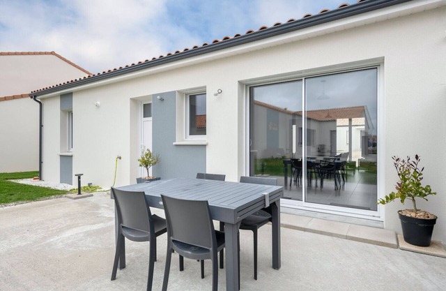 One-storey house for 7 people in Saint-Michel