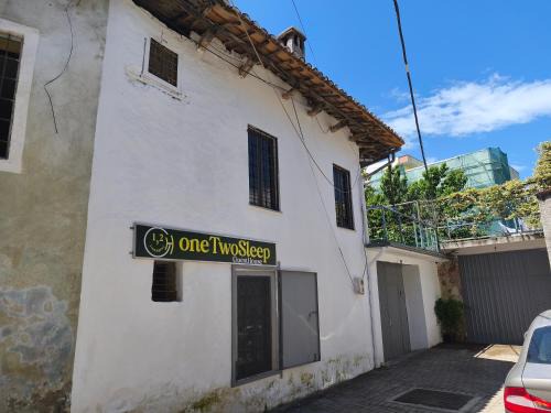 oneTwoSleep GuestHouse