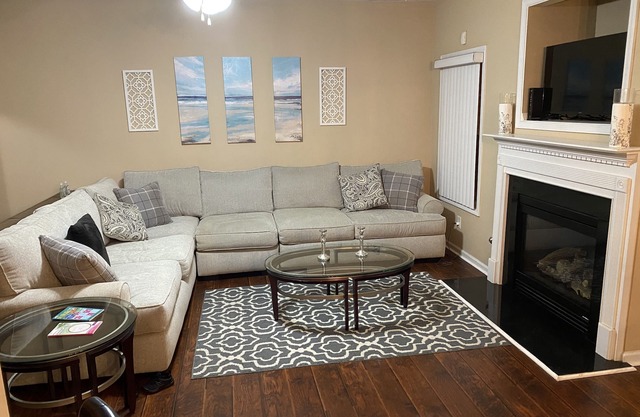 Only 2 miles from shopping, banking, food, entertainment,15 to downtown Atlanta