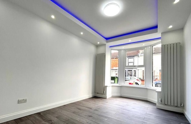 Open Mind Property - 6 Bedrooms of Luxury