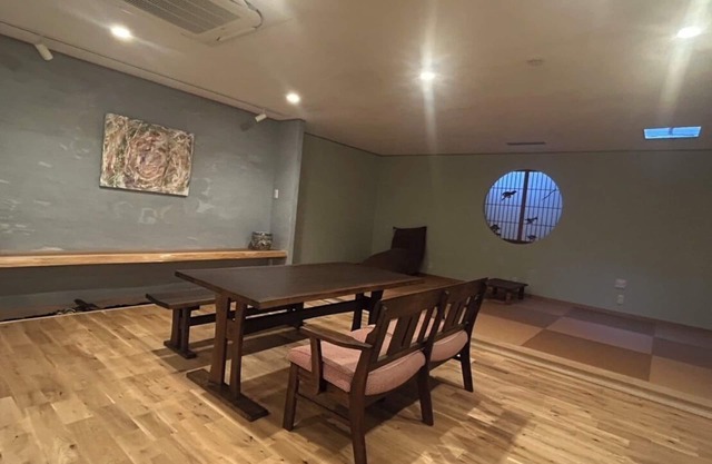 Open price! Conveniently located 1 minute walk from Kii Tanabe Station! Healing inn with hemp charcoal & EM space construction. MAX 4 people can be accommodated. Single-use OK