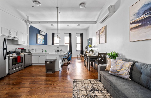 Open space lux studio near EWR - 1 min walk to Prudentialn