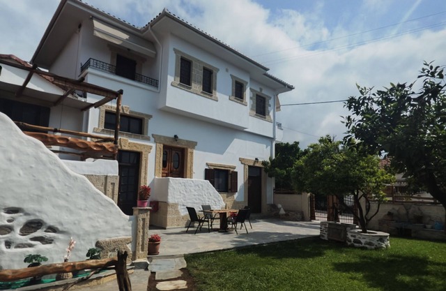 Orange Garden Apartment Kala Nera