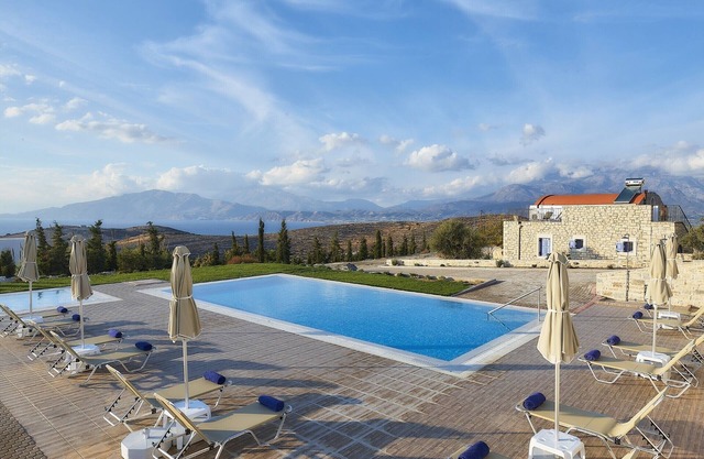 Orelia Cretan Villas-Romantic stone villa 2, great view