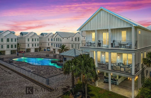 Osprey 27 Bayside home w/boat slip, community pool – Sea Smiles by Kaiser