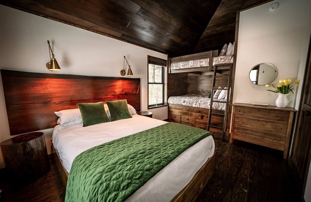Outdoor Sauna, Hiking, Ski at Oak Mountain, and Private Chef Available