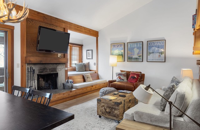 Outpost: Larkspur 1223
