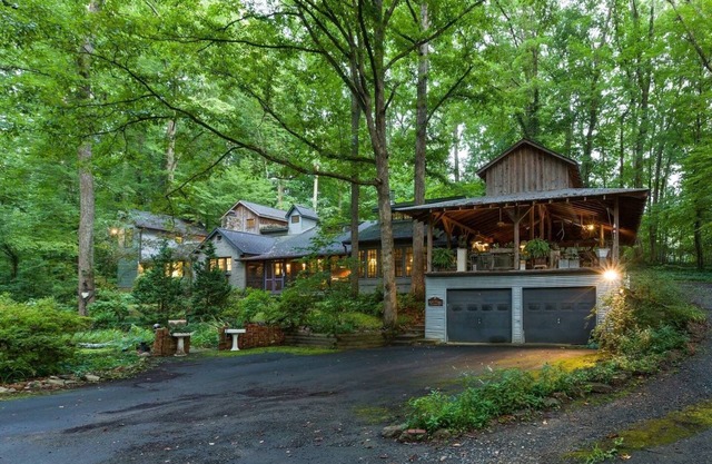 Outrageous House In The Woods
