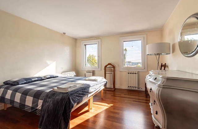 Overlooking the Brenta - bright apartment in Oriago