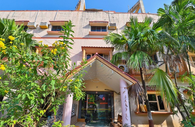 OYO 18385 Hotel Triveni