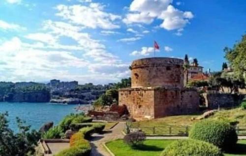 OZZY HOMES 1+0 MUHTEŞEM HARİKA KONUM DAİRE