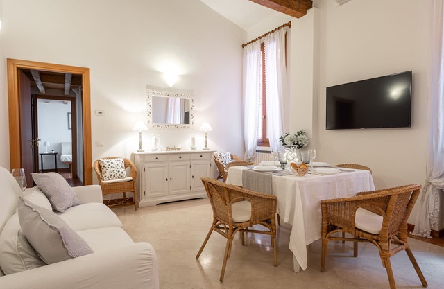 Paglia Tre, 2 bedroom apartment in the center of Bologna