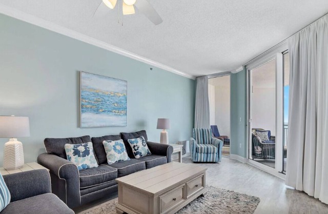 Palacio 903 | Luxury Beachfront 2BR w/Pool + Hot Tub | Stunning Views