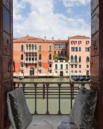 Palazzo Alverà Grand Canal