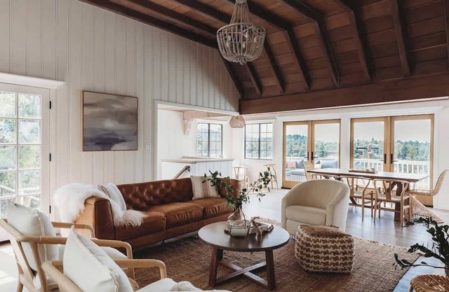 Palisades Point Lakehouse, by @To Dwell Here