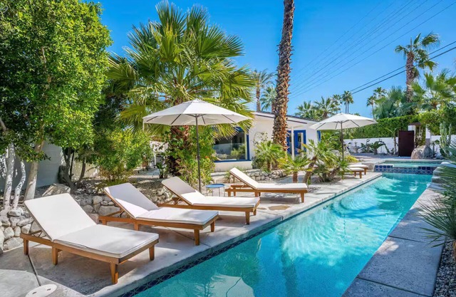 Palm Springs Oasis 3 King Ensuites + Pool & Spa
