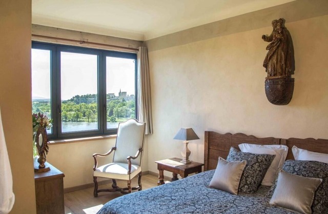 Panoramic Suite with river view