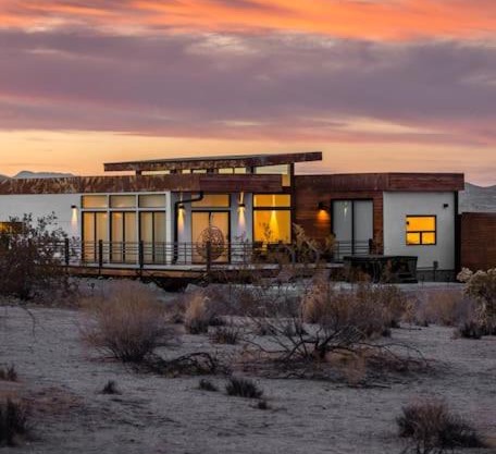 Panoramic Heaven - Luxury Designer Property w Spa