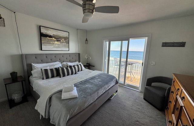 Panoramic Oceanfront Condo, Indoor Pool, Hot tub & More