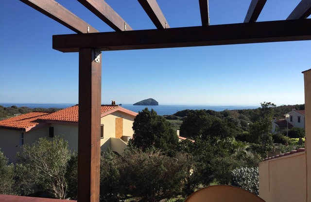 Panoramic two-room apartment by the sea - south Sardinia