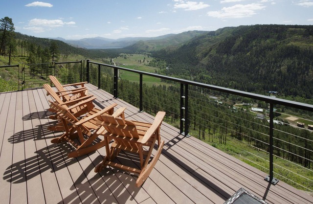 Panoramic Valley Retreat | Exec Home w/Deck, Lake Views, Game Room - 30+