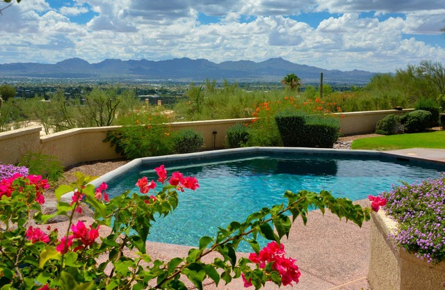 Panoramic Views, A Great Location, Gated Community, Relax near Golf & Shopping