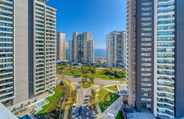 Paraíso Apartment 2BR W/Balcony, View & Parking