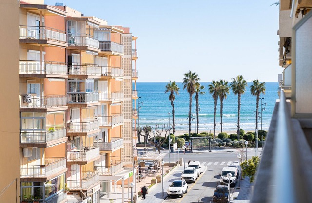 PARADIS PARK APARTMENTS