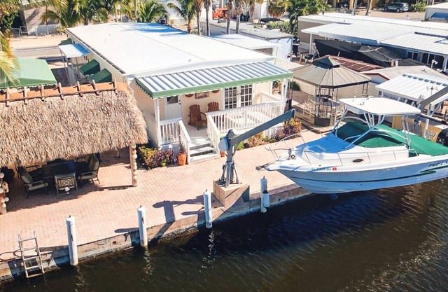 PARADISE FOR BOATERS AND FISHING