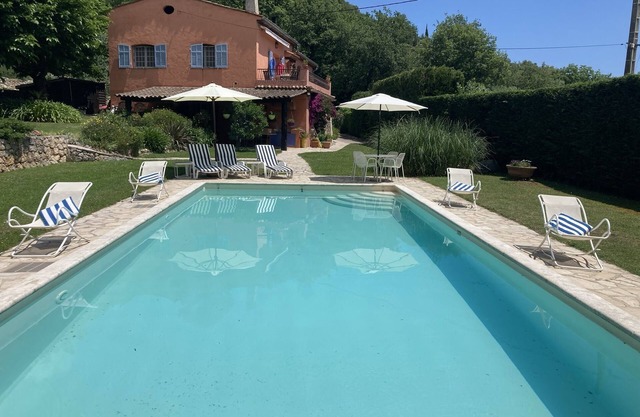 Paradise in Provence- A Quiet Retreat (3BR) with Pool, Terrace, Barbecue, Garden