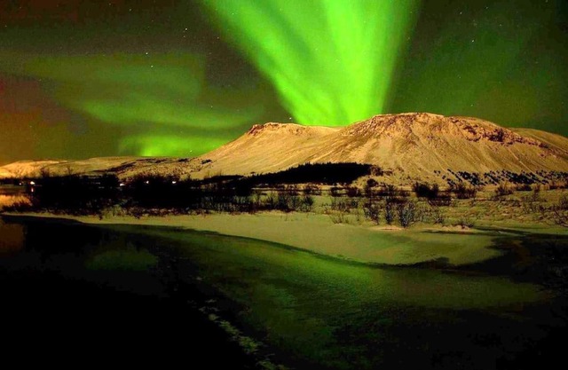 Paradise near Reykjavik w. Sauna - Northern Lights