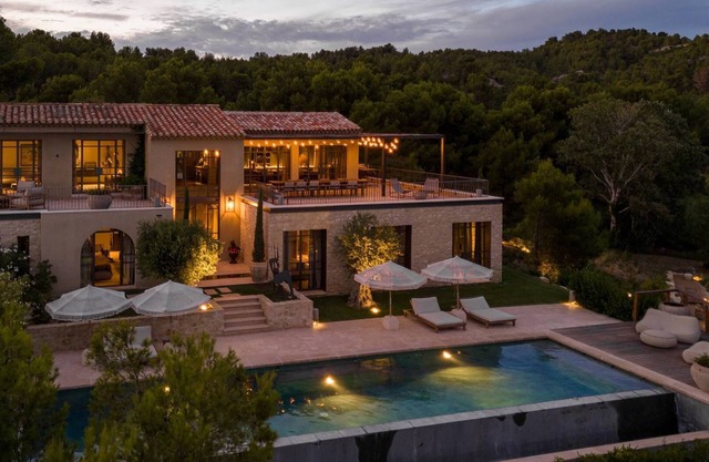 Paradou – An exceptional property – Sleeps 12