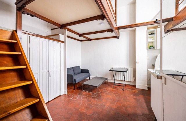 Paris 3eme - Arts et Métiers - Studio Mezzanine