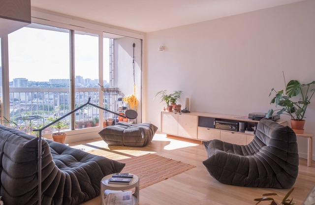 Paris with a breathtaking view – Bright, luxury apartment in hippest district