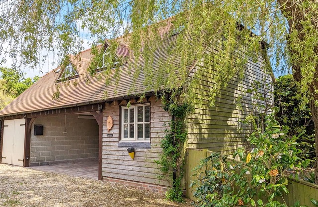 Parkside Annex - an annexe that sleeps 2 guests in 1 bedroom