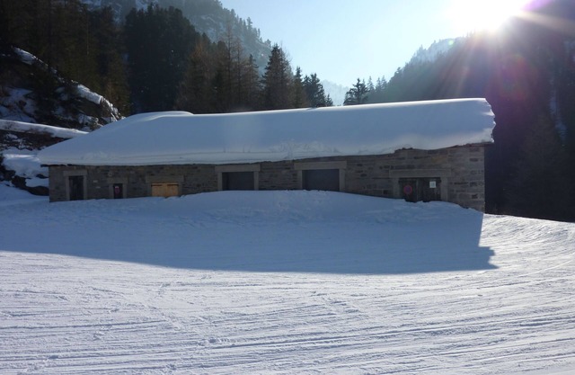 Part of chalet for rent (Cable car)