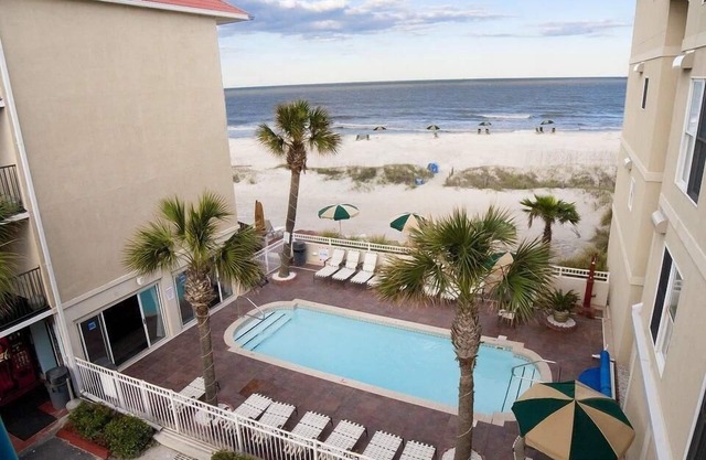 Partial Ocean View Room w/Free WiFi, Private Balcony, & Walk-In Shower
