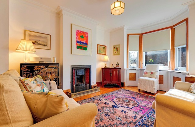 Pass the Keys | Charming Cottage in the City Centre | Free Parking