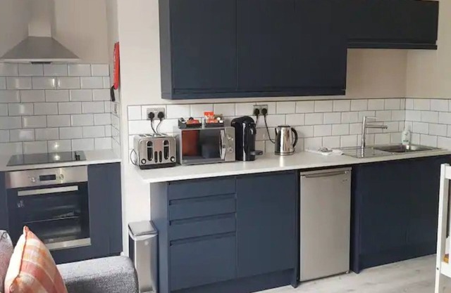 Pass the Keys | Superb 1st Floor Town Centre Apartment Refurbished