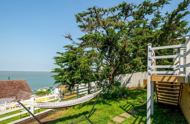 Pass the Keys | The Beach Treehouse! A Splendid Tranquil Retreat