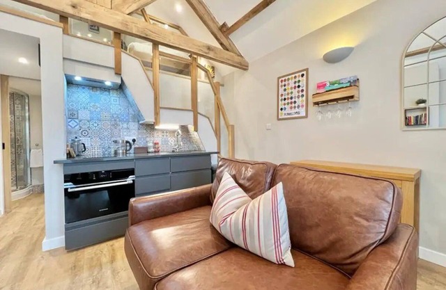Pass the Keys | The Old Smithy |Tiny home| Gower