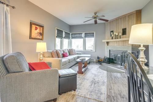 Patio and Pool Access Wintergreen Resort Getaway!