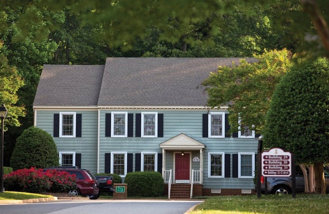 Patriots' Place 1br unit Sunday check-in