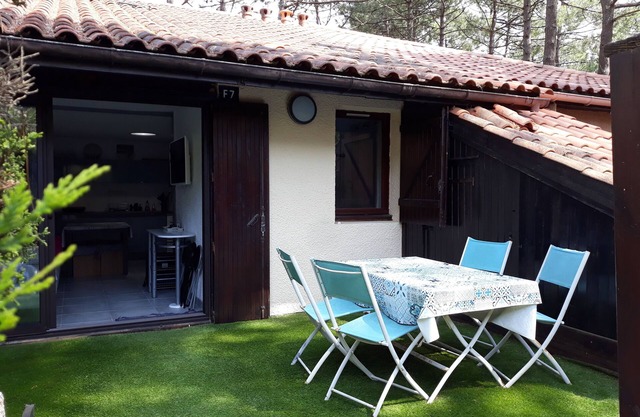 Pavillon Cosy Dans la Pinède - 2 ch - 4 Personnes