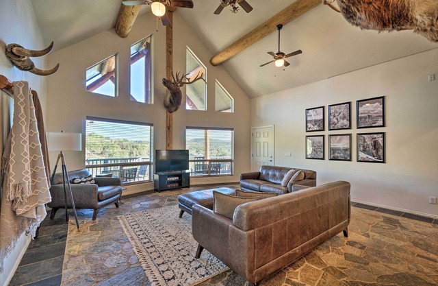Payson Escape w/Mtn Views & Fire Pit!