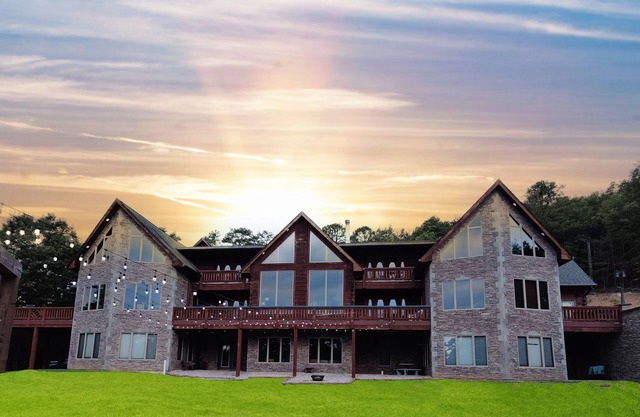 Payton's Peak Mansion Estate in Massanutten Virginia Resort 17,000 sf Home