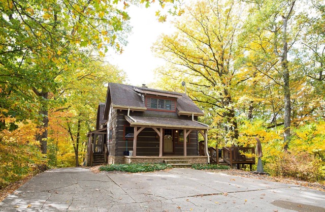 Peace and luxury abound at Raspberry Ridge in Nashville, In!