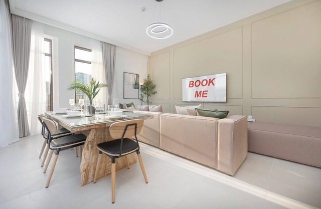 Peaceful 4-Bedroom, Bright Kitchen Space in Dubai Creek Harbour
